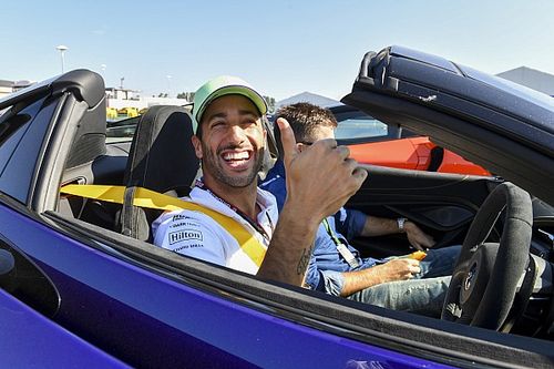 Daniel Ricciardo Tak Pernah Bermimpi Jadi Pembalap Ferrari
