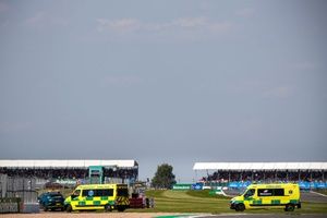 Verstappen fue trasladado al hospital tras el accidente con Hamilton