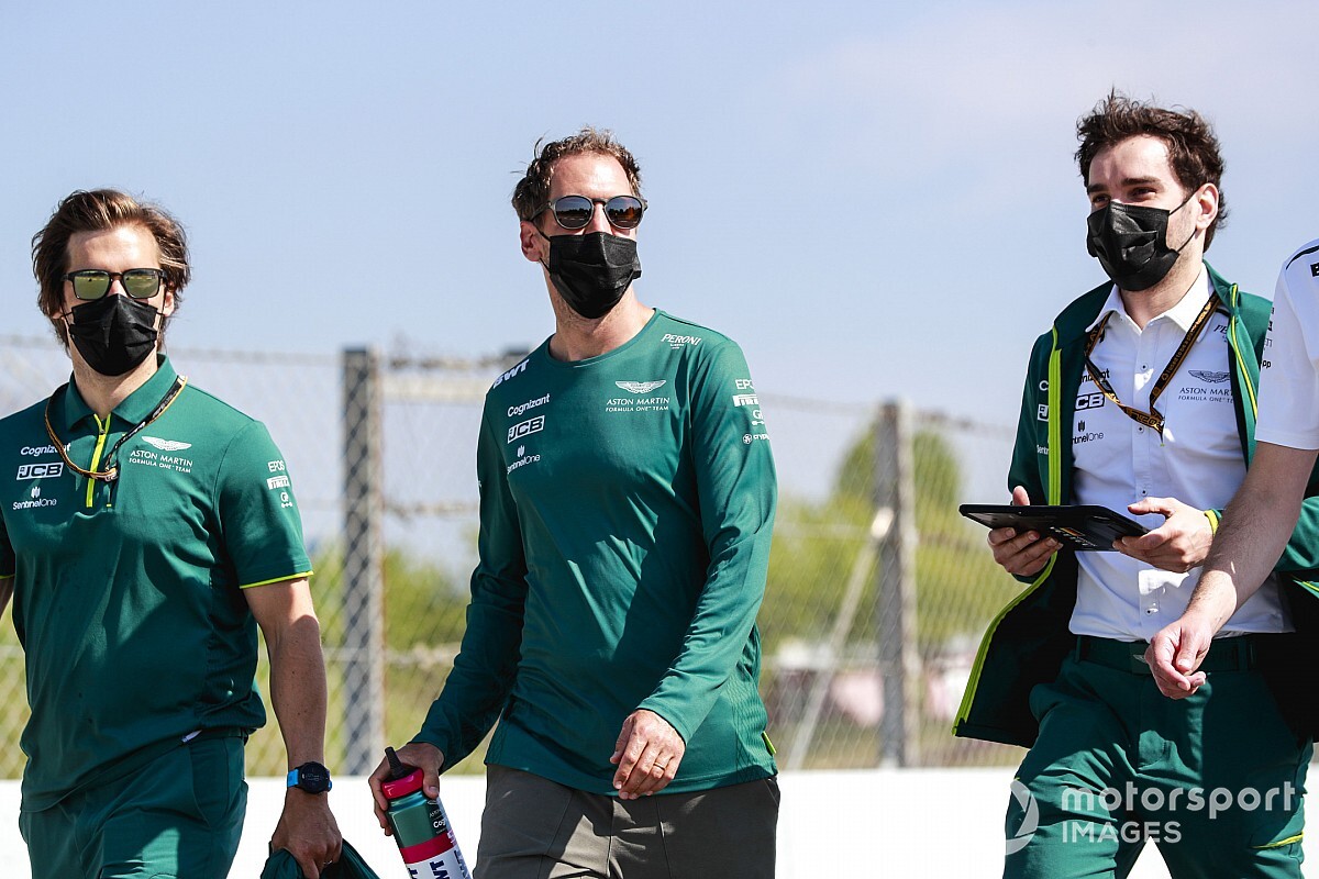 Vettel: Egyszerűen nem elég gyors a kocsink…