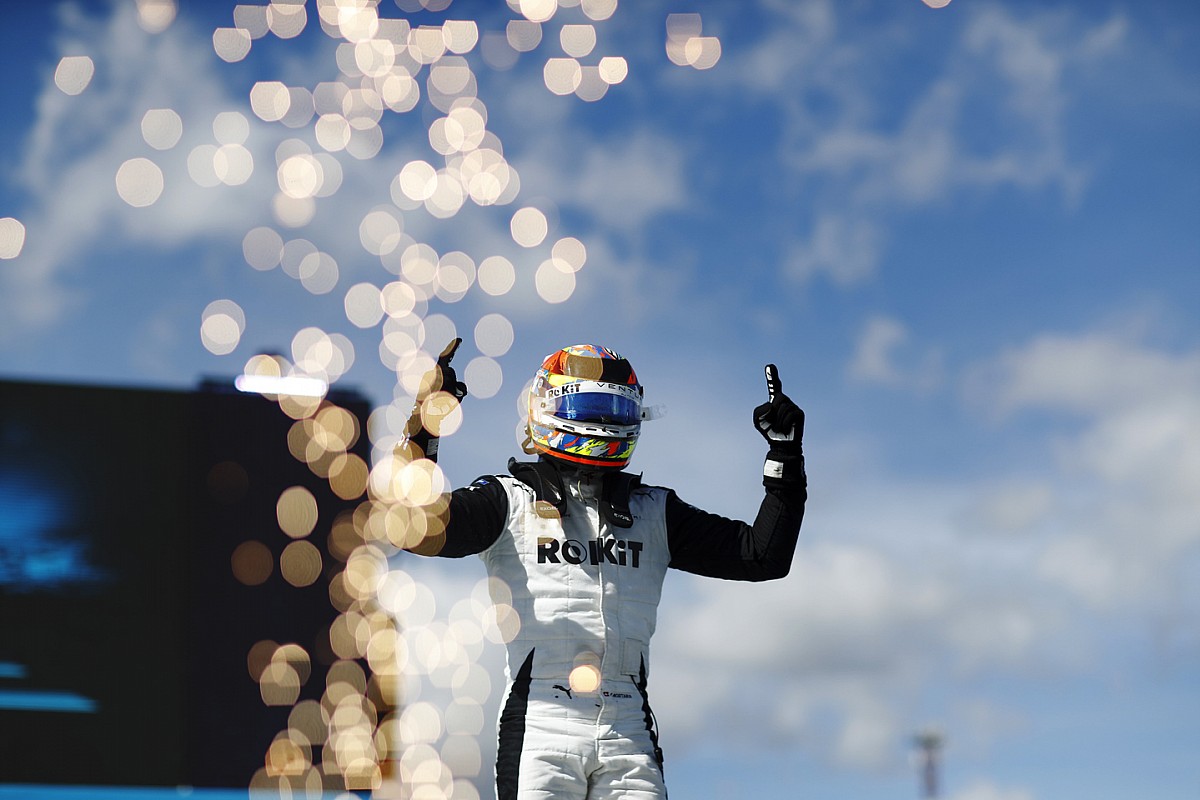 Mortara wint tweede Formule E-race Puebla en pakt leiding in WK