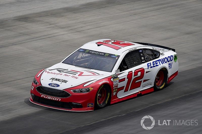 Ryan Blaney fends off Harvick for Stage 1 win at Bristol