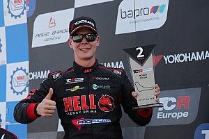 Josh Files continua nel TCR Europe con la Hyundai della Target Competition