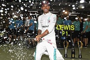 Hamilton: "Non avevamo novità, ma dalla W09 tiriamo fuori il 102%"