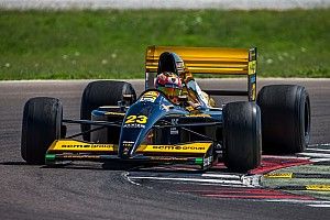 В Италии восстановили Minardi 1992 года с мотором Lamborghini