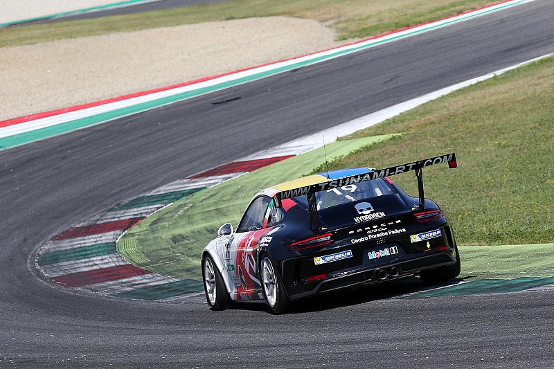 Carrera Cup Italia, Mugello: notizie sempre più confortanti arrivano per Mosca e Stefanelli