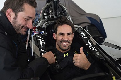 Former Australian cricketer to make racing debut