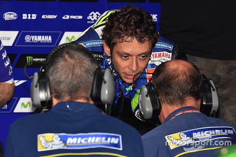 Rossi calls on Ducati to fix its rear-tyre problems