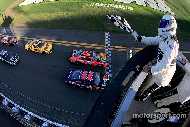 TOP-5: Os finais mais emocionantes da Daytona 500