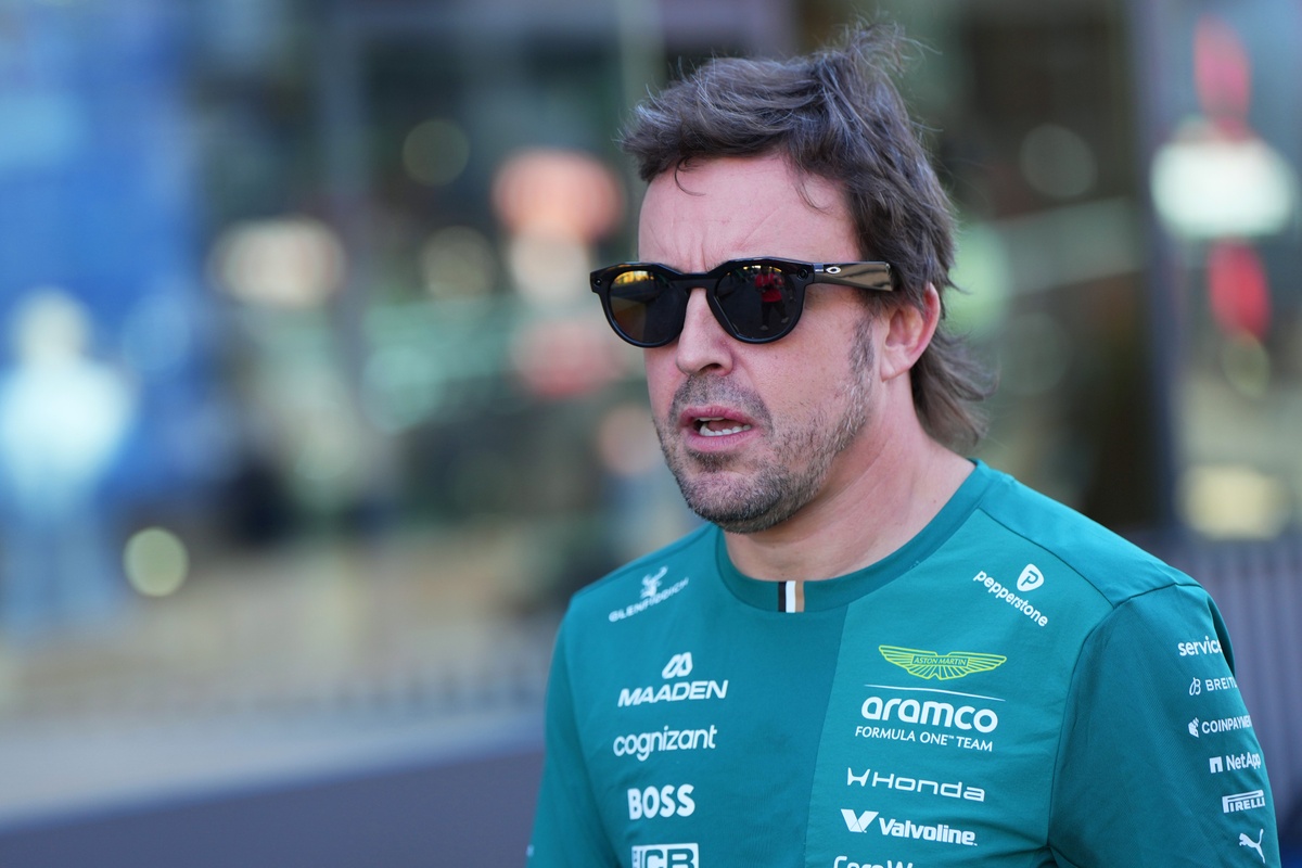 Steiner Blasts FIA's Alonso Intervention: 'Nobody Deserves It!'