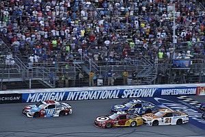 Larson redeems missed opportunity at Dover with winning Michigan pass