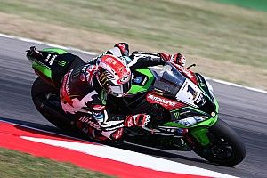 Rea se impone a Sykes en la jornada del viernes en Misano