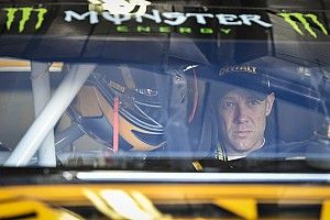 Kenseth "pretty relaxed" despite precarious playoff position