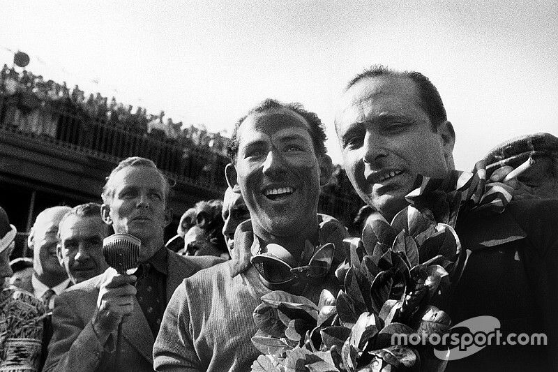Stirling Moss első F1-es győzelme: retro felvételek 1955-ből