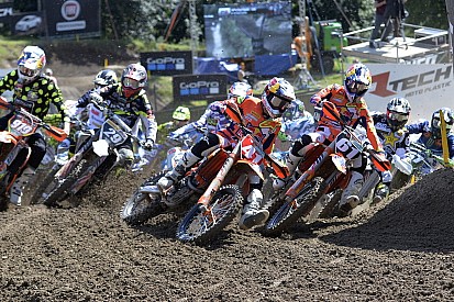 Pauls Jonass regala le Qualifiche di Loket alla KTM
