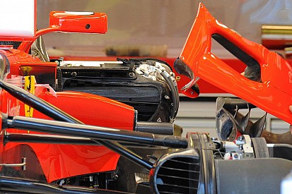 Ferrari: il cono antintrusione laterale è nel convogliatore di flusso!