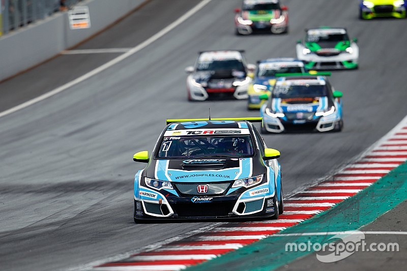 Josh Files dominatore assoluto al Red Bull Ring