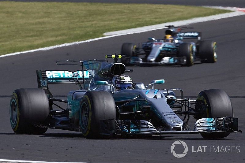  Valtteri Bottas, Mercedes AMG F1 W08, Lewis Hamilton, Mercedes AMG F1 W08