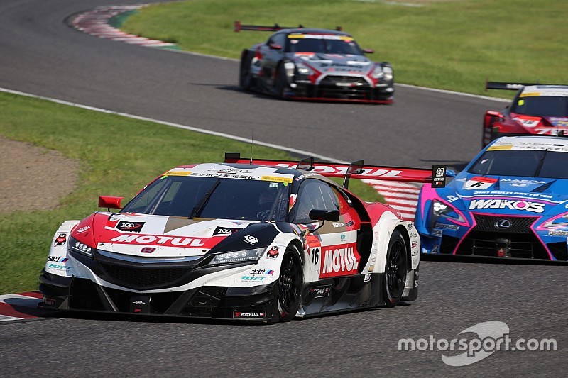 Une première contrariée en Super GT pour Button
