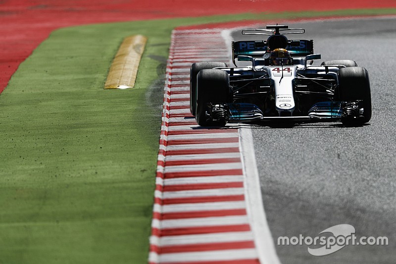 【F1】ハミルトン「メルセデスとフェラーリは、未だ0.1秒以内にいる」