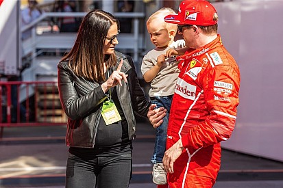 Fiocco rosa in Ferrari: è nata Rianna, la figlia di Raikkonen