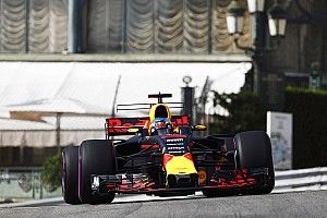 Red Bull toont eigen versie T-vleugel in Monaco