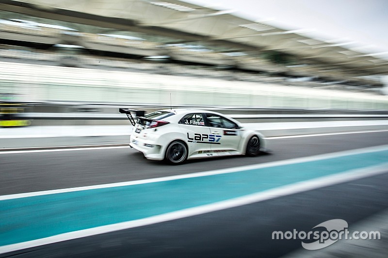 Vittoria sudatissima per Josh Files in Gara 1 ad Abu Dhabi
