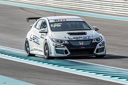 Josh Files si prende la pole position di Abu Dhabi