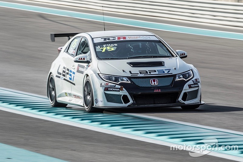 Josh Files si prende la pole position di Abu Dhabi