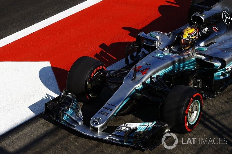 Una estratosférica vuelta da a Hamilton su 66ª pole position en Bakú