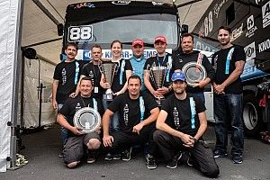 OXXO Energy Truck Race Team: Ez a Ti trófeátok!