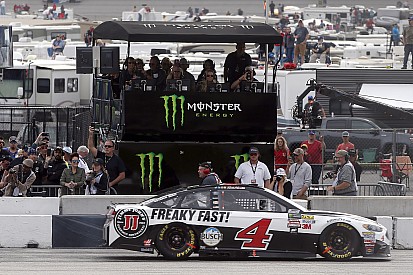 Victory slips away from Harvick at Atlanta: "It's my own doing today"