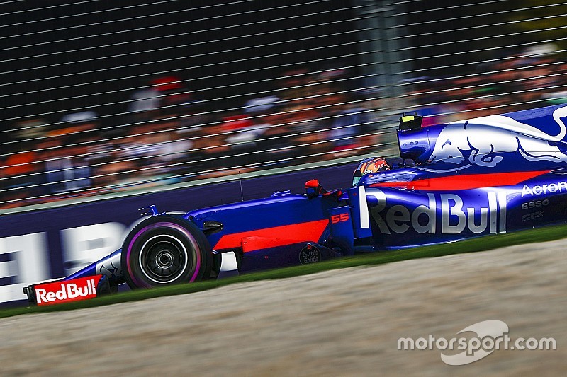 Sainz: "Cuando te falta tanta velocidad, es difícil defenderte"