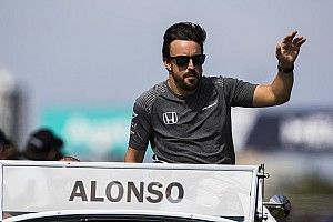Para Webber, Alonso pode deixar McLaren antes do fim de 2017