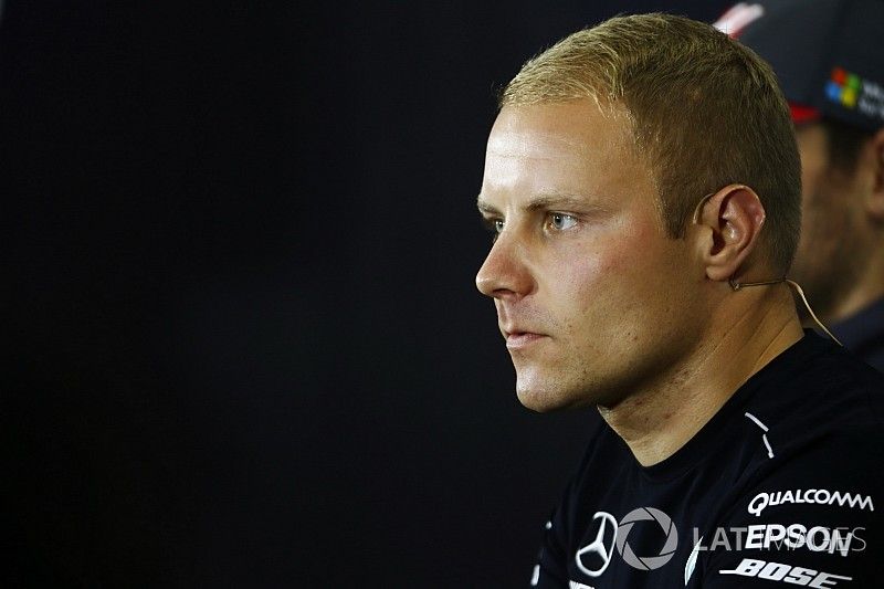 Bottas dice que en Mercedes cada piloto puede elegir su agenda