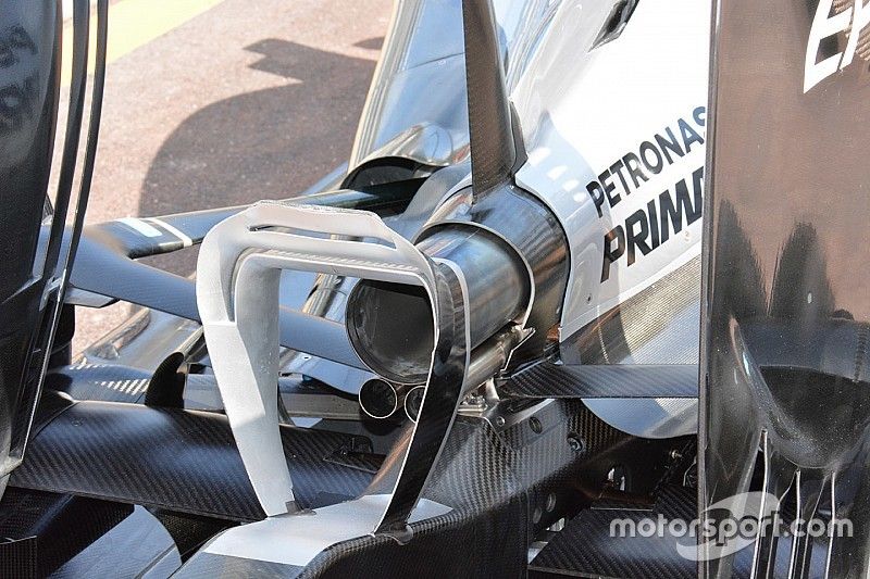 Mercedes W07 Hybrid: il Monkey seat visto da dietro