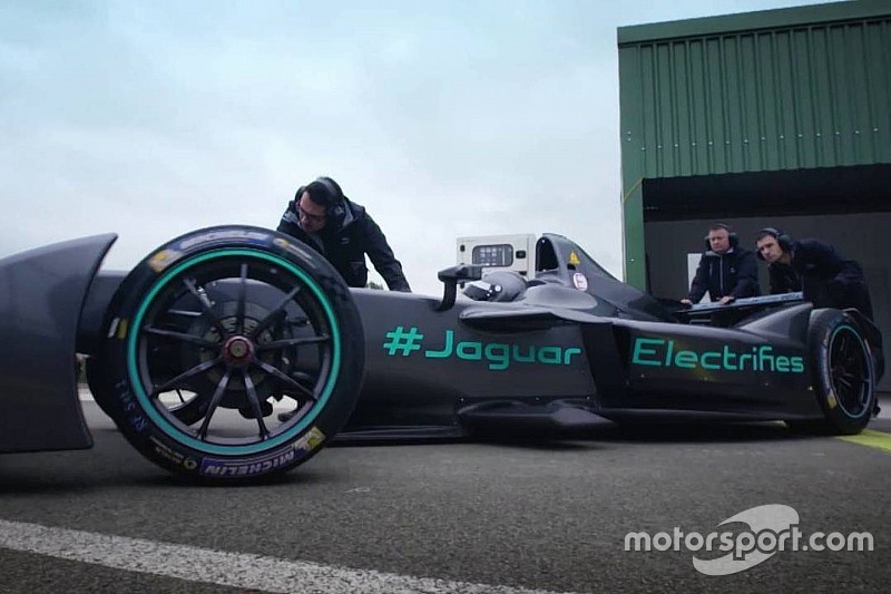 Video, ecco la Jaguar I-Type 1 per la F.E in movimento!