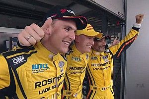 Grande tripletta LADA sotto l'acqua, pole position a Catsburg!