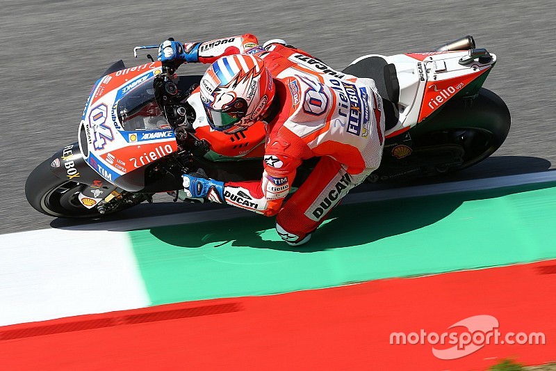 MotoGP Italia: Ducati dominasi FP1, Rossi posisi ke-15