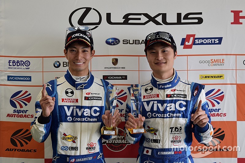 【スーパーGT】オートポリス予選GT300:25号車VivaC、驚速ポール獲得