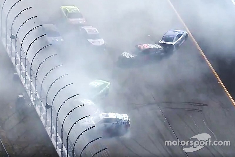 Kyle Busch wins Stage 2 at NHMS after bizarre last-lap pileup
