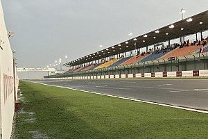 Chuva adia programação da MotoGP em Losail