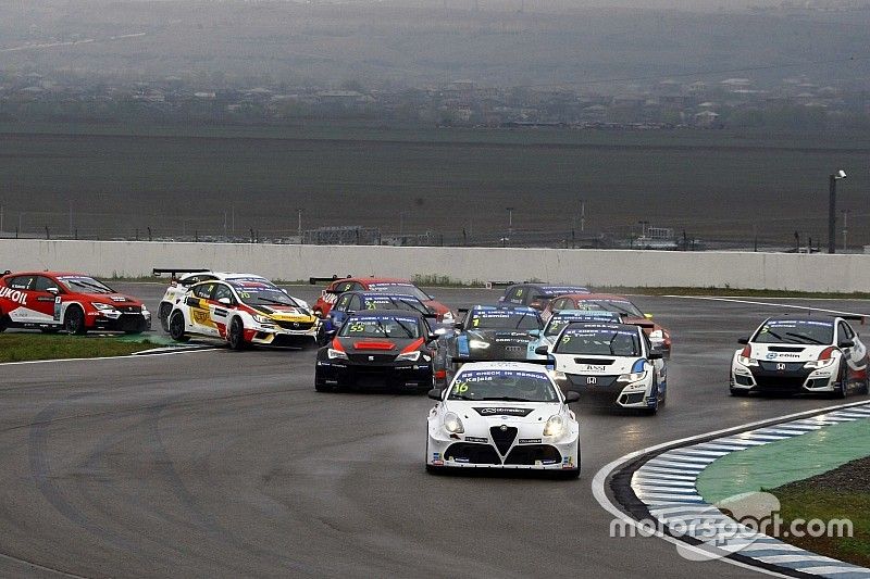 Partenza Gara 1, Davit Kajaia, GE-Force, Alfa Romeo Giulietta TCR al comando