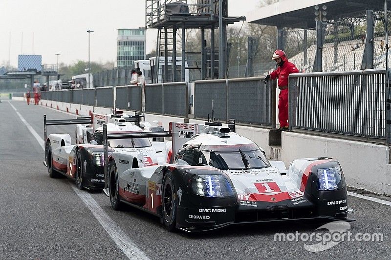 #1 Porsche Team Porsche 919 Hybrid: Neel Jani, Andre Lotterer, Nick Tandy, #2 Porsche Team Porsche 9