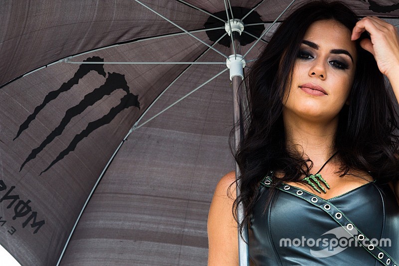 GALERIA: Grid Girls embelezam abertura da Stock Car em GO
