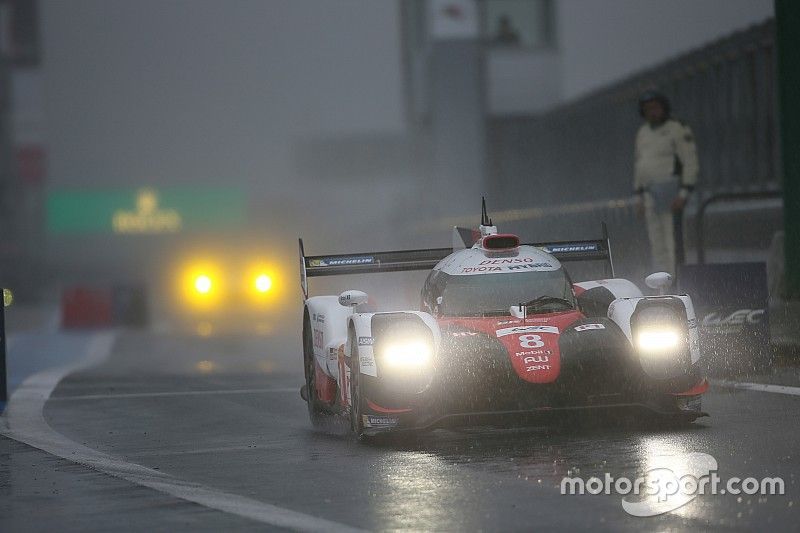 #8 Toyota Gazoo Racing Toyota TS050 Hybrid: Anthony Davidson, Sébastien Buemi, Kazuki Nakajima