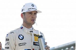 Экс-гонщик DTM выиграл этап виртуального ралли-кросса