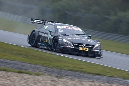 Course 2 - Wickens emmène un doublé Mercedes