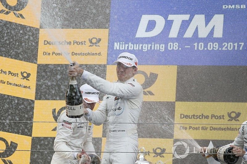 Nurburgring DTM: Wickens 2. yarışı kazandı, Auer spin attı