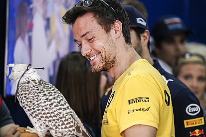 A korábbi F1-es versenyző csúnyán beoltotta a Renault-ot és Palmert?!
