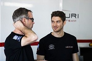 Venturi: “Un caso la presenza di due piloti Mercedes a Valencia”